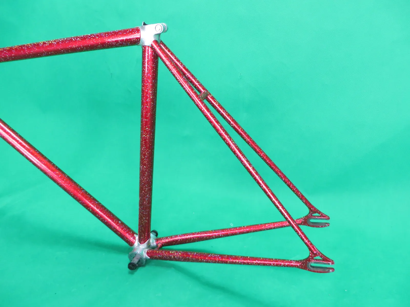 BOMBER PRO // Red / Silver Lugs with rainbow flake // 51cm