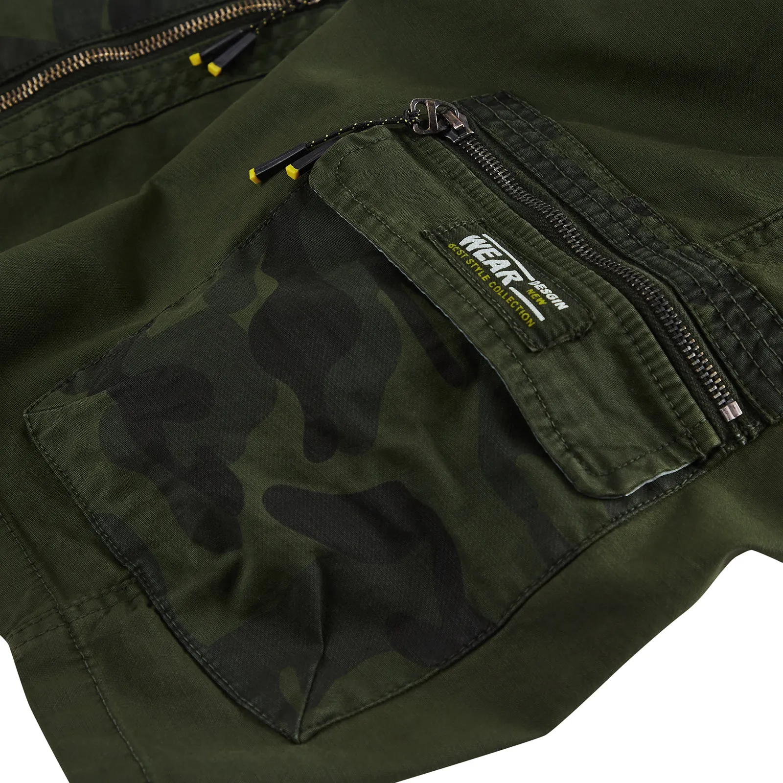 CAMO PATCHWORK ZIPPER 11'' INSEAM CARGO SHORTS